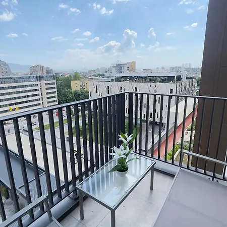 Prestige Near Diamond Mall Скопье